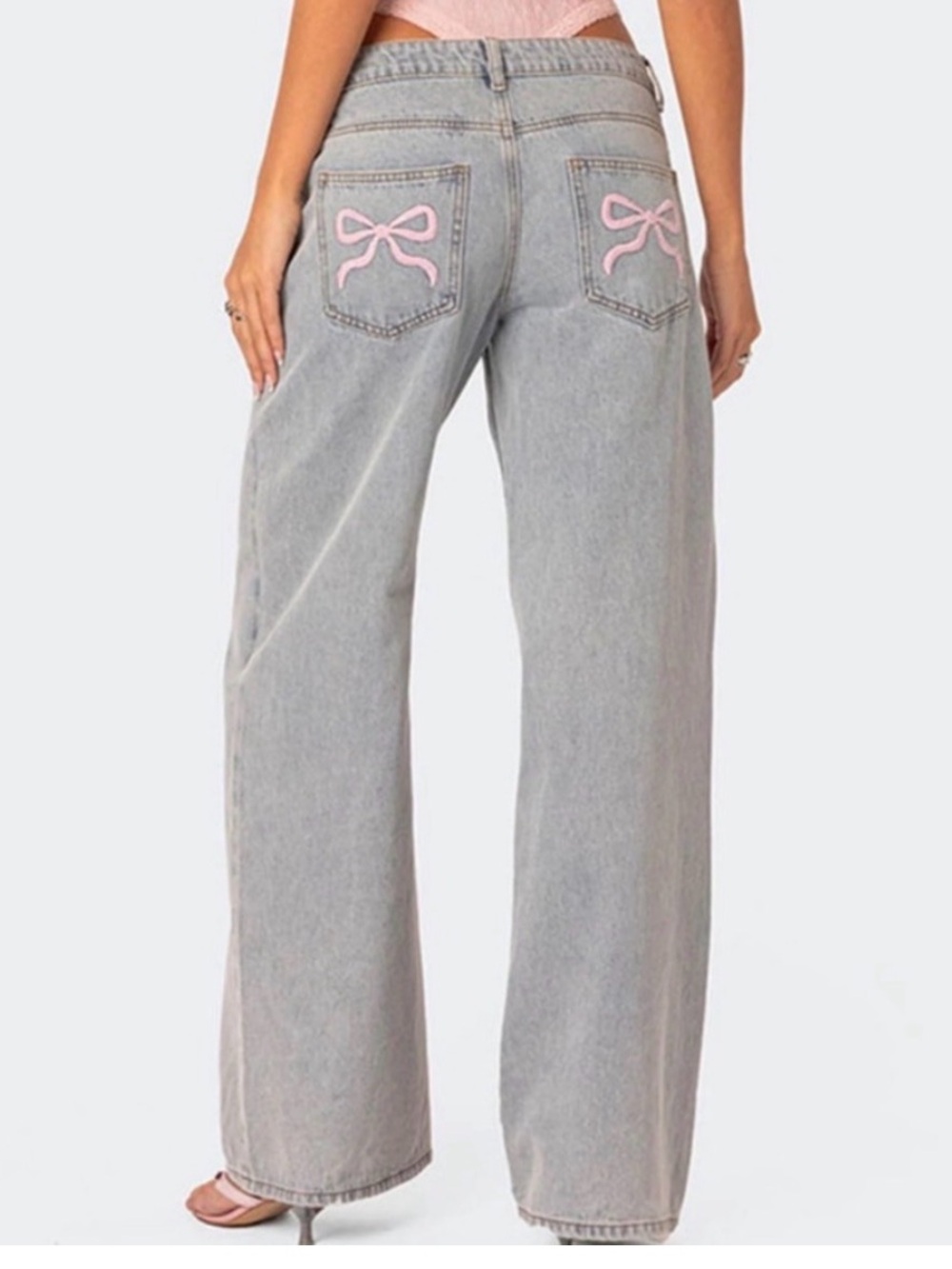 Edikted viral Wide-Leg Jeans with Pink Bows -XS. In great condition Super soft .